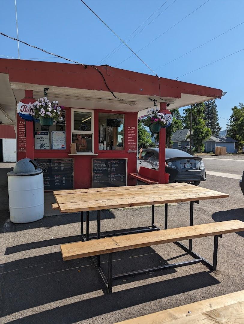 C-Zers Drive In